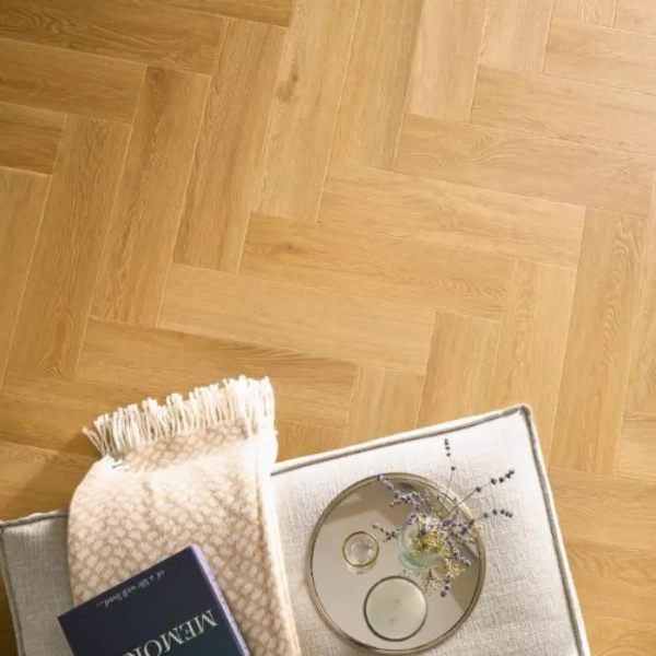 Arbiton Amaron Herringbone EIR Dryback Eiken Menor – Visgraat plak PVC