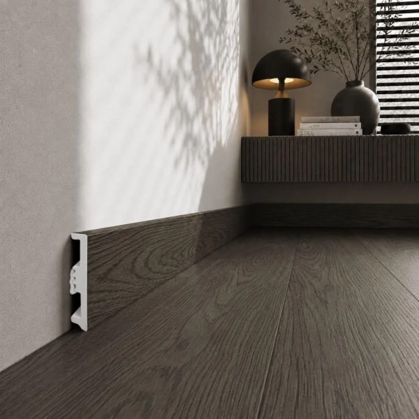 Arbiton STIQ XL WOOD Plint – Eiken Aveiro 120 – 80x15mm – 220cm