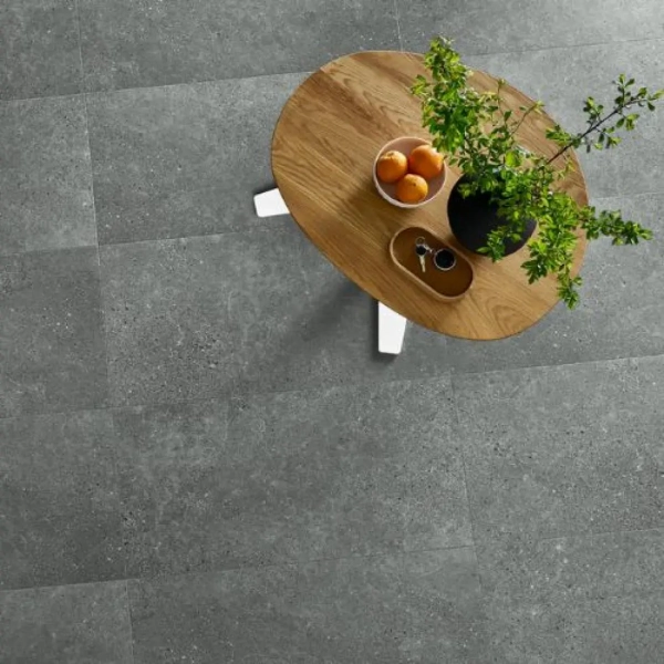 Arbiton Amaron Forma Ninaventura Graphite – Vinyl tegel – 91,4 x 45,7 cm – Klik PVC