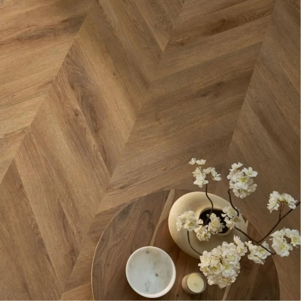 Afirmax Chevron Eiken Garda – Hongaarse punt Klik PVC