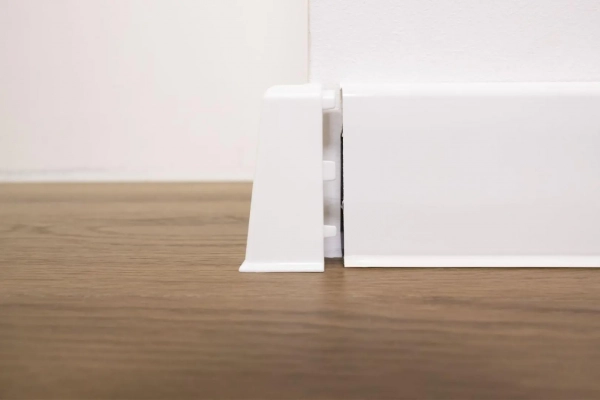 Arbiton INDO Plint buitenhoek – Hoogglans Wit (2 stuks)