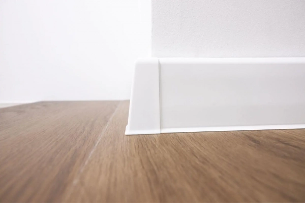 Arbiton INDO Plint buitenhoek – Hoogglans Wit (2 stuks)